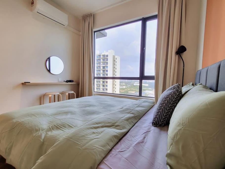 Family Friendly - 3 Bedrooms 6 Pax - Free Parking Pangsapuri Johor Bahru