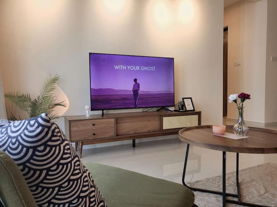 Apartemen Family Friendly - 3 Bedrooms 6 Pax - Free Parking