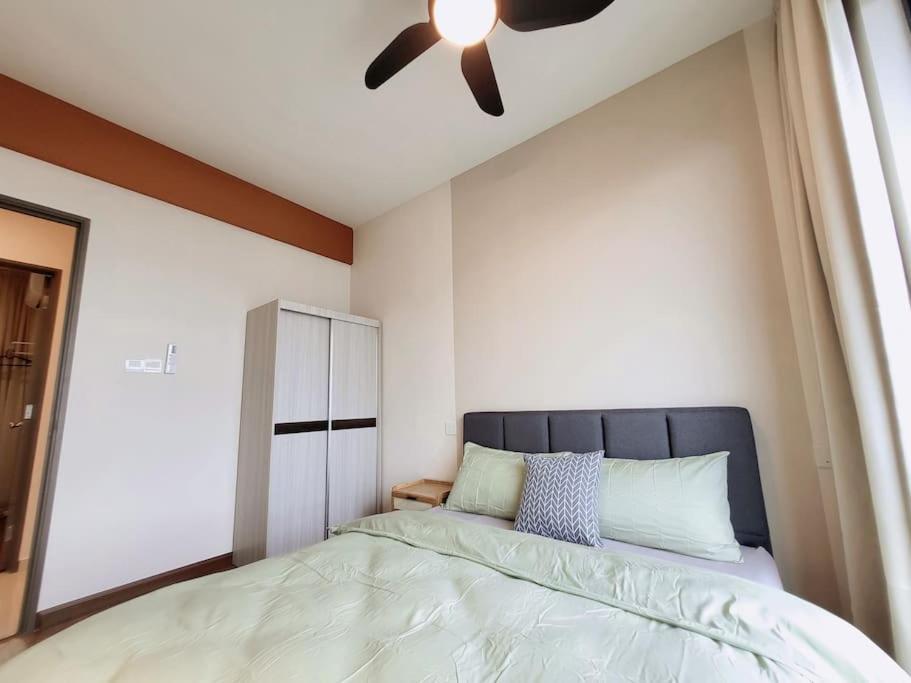 Family Friendly - 3 Bedrooms 6 Pax - Free Parking *